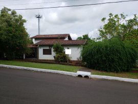 Casa em excelente terreno próximo centro da Lomba