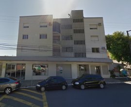 Apartamento com 3 dormitórios com box no bairro Operário
