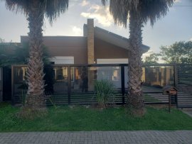 Casa alvenaria Jardim da Figueira - Lomba Grande