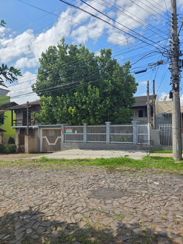 1e4487e8-d318-4790-bf91-12b5b4b1581d