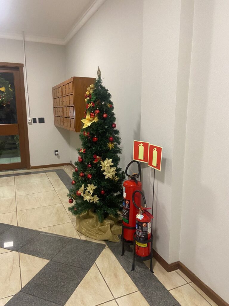 1c02487a-7f12-4a12-9c9f-dca0f88bb4db