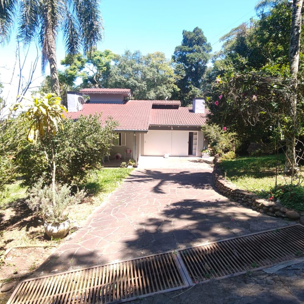 2ad7c7e8-c08c-47e0-b376-808f3ae72515