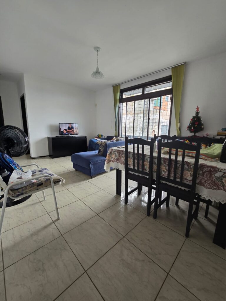 4b0ee650-686b-4a9d-8de7-e71f63556bf7