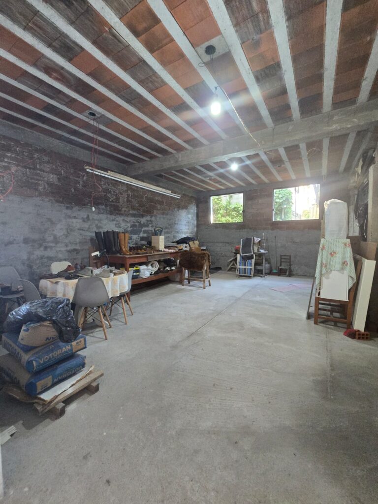 8ef33dae-c84f-40a9-92ed-d3d8f8f4d41a