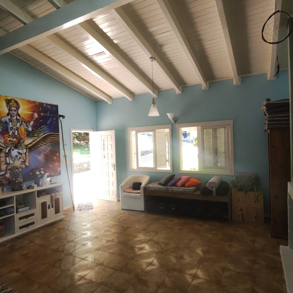 b17e68a9-2288-405b-bce5-b02dfde5d68f