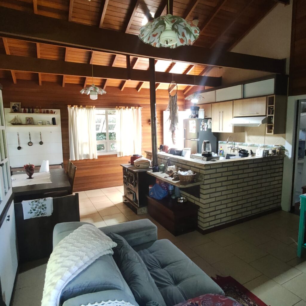 b550ed34-546f-4c4f-a7cb-1c22e12e69e1