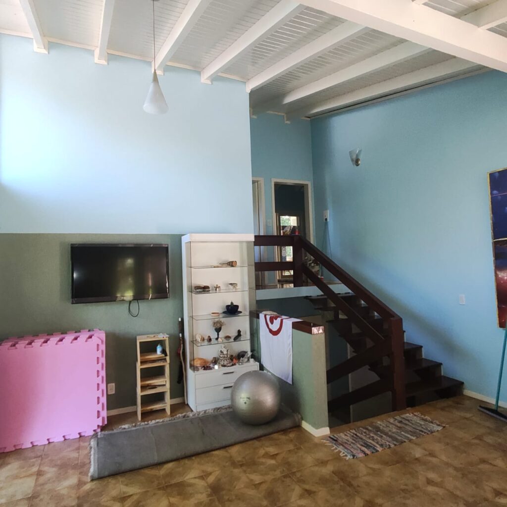 c5684b5a-0f91-4101-a167-b3e1637aa91d